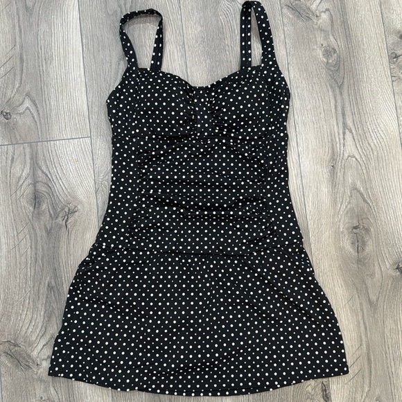 Jantzen women’s swimming suit Size 8 - Picture 1 of 7